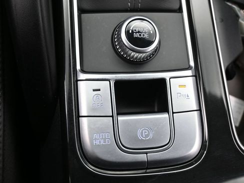 Used 2024 Kia Telluride LX FWD image 24