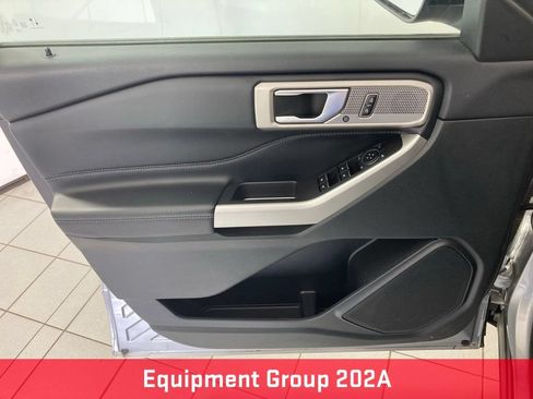Used 2023 Ford Explorer XLT w/ Equipment Group 202A AWD/4WD image 13