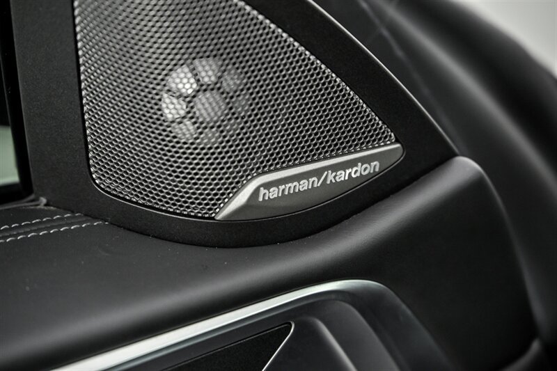 Used 2025 BMW M4 xDrive Competition w/ Carbon Package AWD/4WD image 15