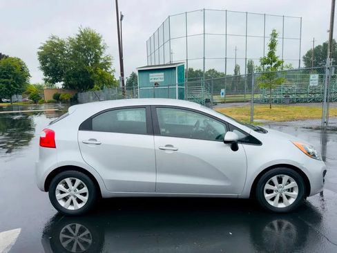 Used 2012 Kia Rio EX w/ Convenience Pkg FWD image 6