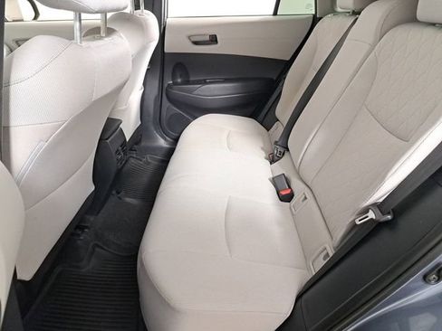 Used 2023 Toyota Corolla Cross L image 12