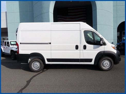 New 2026 RAM ProMaster 2500 w/ Convenience Group image 1