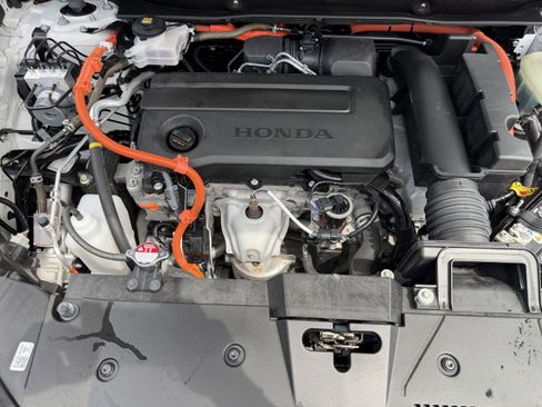 Used 2024 Honda CR-V Sport Touring image 29