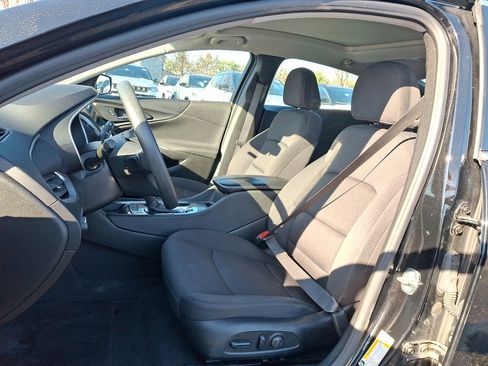 Used 2024 Chevrolet Malibu LT image 24