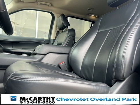 Used 2023 Ford Expedition Max XLT image 10