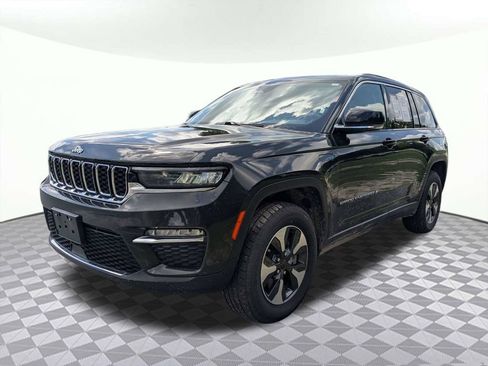 Used 2024 Jeep Grand Cherokee Limited 4xe AWD/4WD image 4