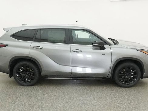 New 2026 Toyota Highlander XLE AWD/4WD image 33