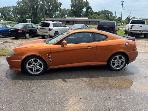 Used 2006 Hyundai Tiburon SE image 7