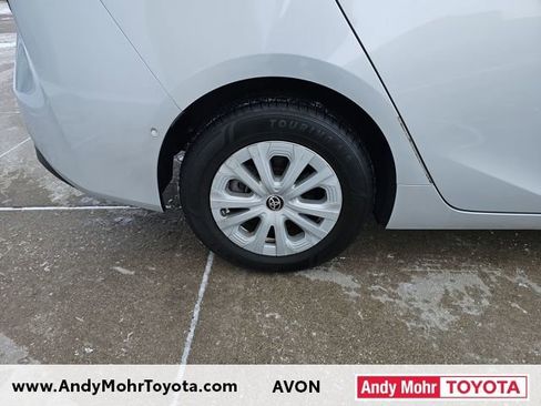 Used 2019 Toyota Prius LE image 34