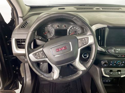 Used 2024 GMC Terrain SLT AWD/4WD image 18