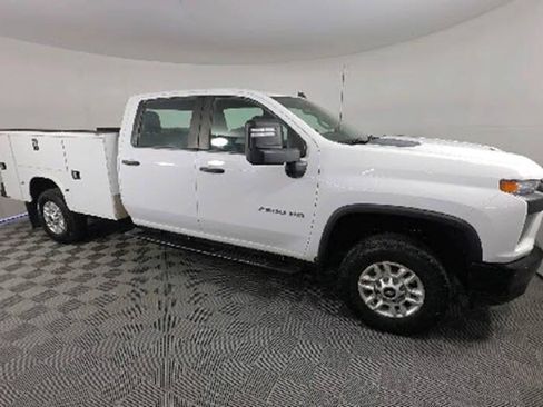 Used 2022 Chevrolet Silverado 2500 W/T w/ WT Fleet Convenience Package AWD/4WD image 2