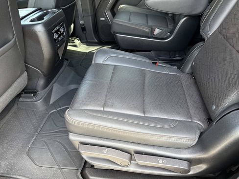 Used 2023 Chevrolet Tahoe High Country AWD/4WD image 10