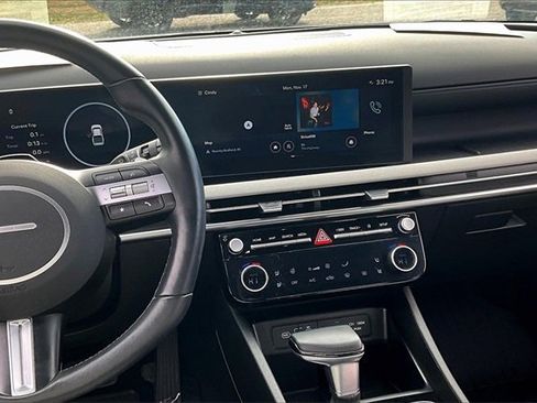 Used 2025 Hyundai Santa Cruz Limited image 6