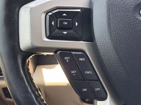 Used 2018 Ford F250 Lariat w/ Lariat Ultimate Package AWD/4WD image 19