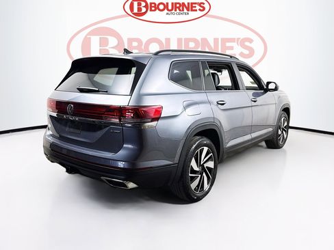 Used 2025 Volkswagen Atlas SE image 9