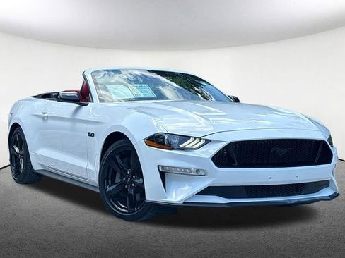 Used 2022 Ford Mustang GT Premium w/ Equipment Group 401A RWD image 2