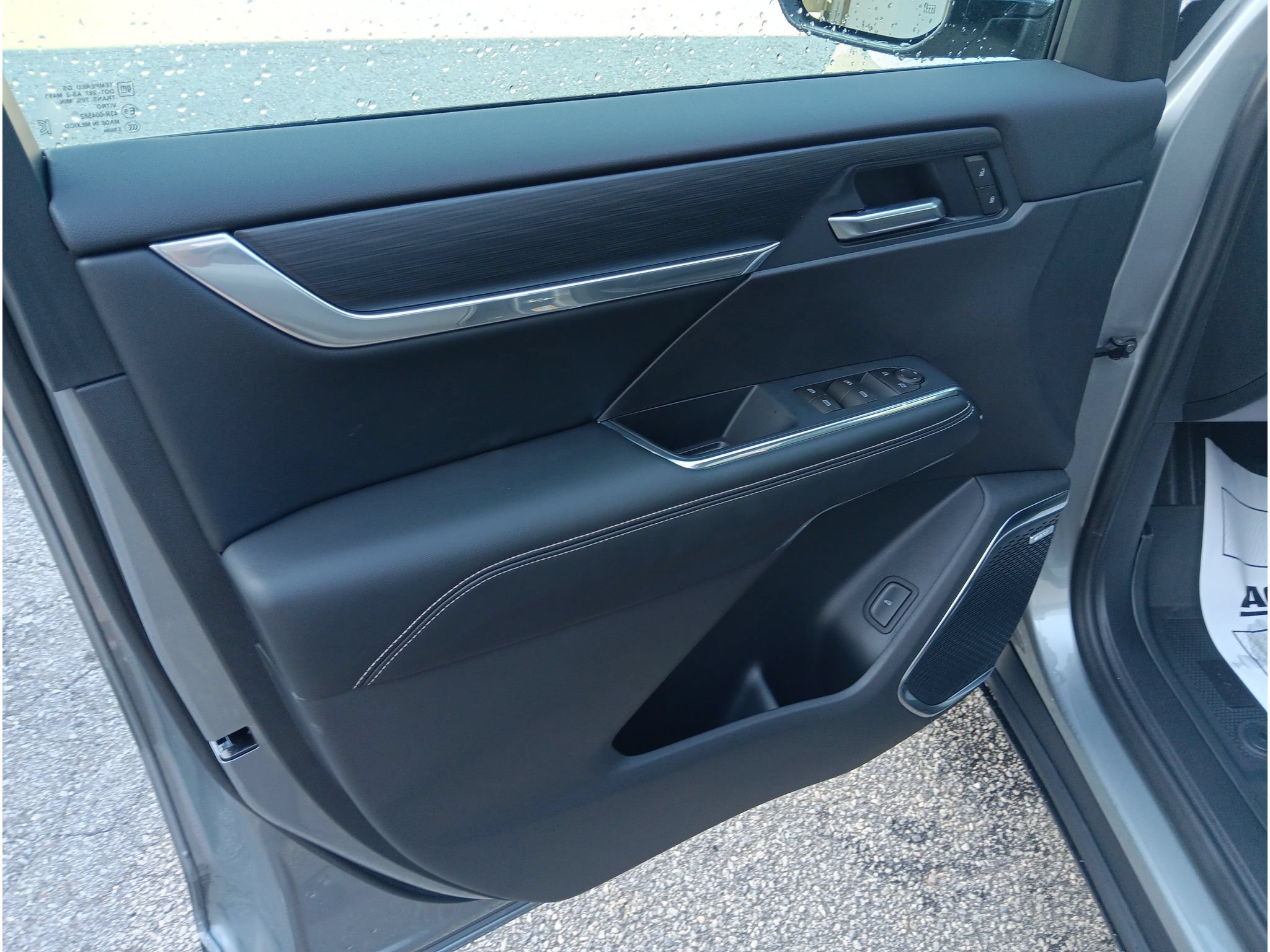 New 2026 GMC Acadia Elevation w/ Elevation Premium Package FWD image 8