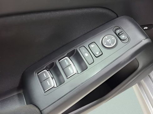 Used 2023 Honda Civic Sport image 19