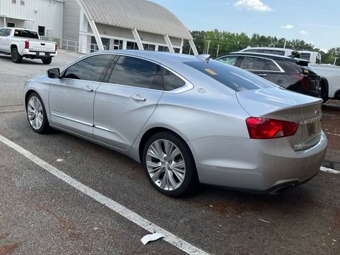 Used 2020 Chevrolet Impala Premier w/ Premier Confidence Package FWD image 4