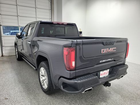 Used 2025 GMC Sierra 1500 Denali w/ Technology Package AWD/4WD image 5
