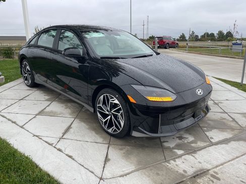 New 2025 Hyundai Ioniq 6 SEL image 7