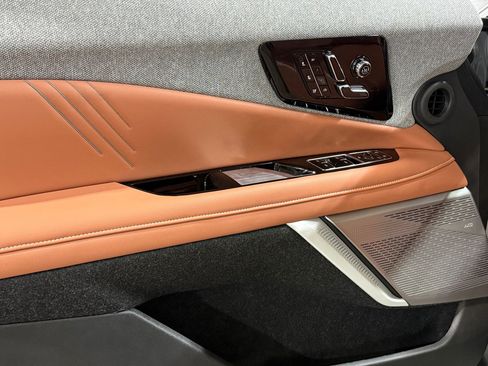 New 2025 Cadillac Optiq Luxury 2 AWD/4WD image 11
