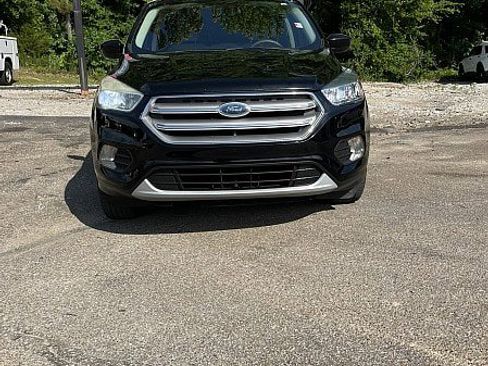 Used 2017 Ford Escape SE AWD/4WD image 2