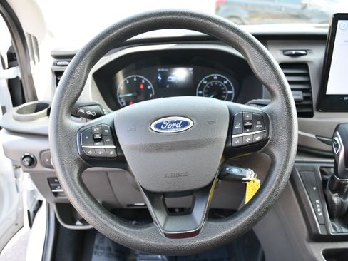 Used 2022 Ford Transit 350 XLT RWD image 12