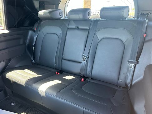 Used 2023 Land Rover Defender 90 X-Dynamic SE AWD/4WD image 13