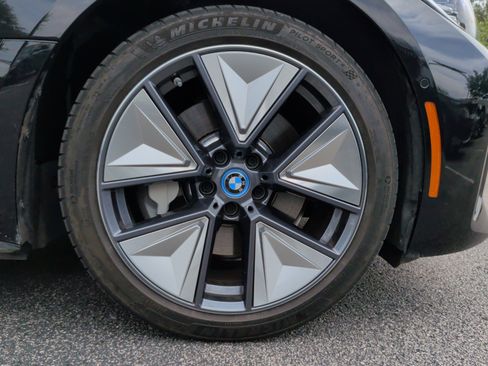 Used 2023 BMW i4 eDrive35 w/ Premium Package RWD image 15