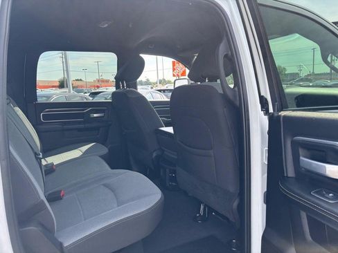 Used 2024 RAM 2500 Big Horn AWD/4WD image 13