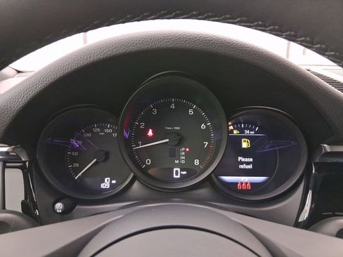 New 2026 Porsche Macan image 20