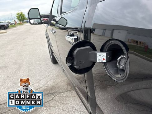 Used 2017 Ford F150 King Ranch w/ Equipment Group 601A Luxury AWD/4WD image 9