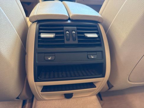 Used 2015 BMW 535i xDrive Sedan AWD/4WD image 9