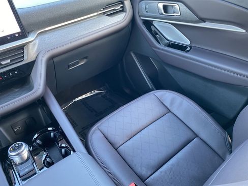 New 2026 Ford Explorer Platinum RWD image 13