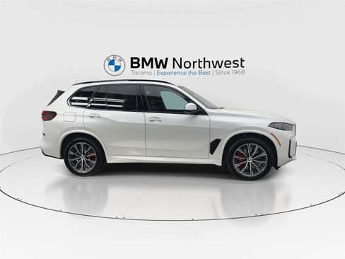 New 2026 BMW X5 xDrive40i w/ M Sport Package AWD/4WD image 5