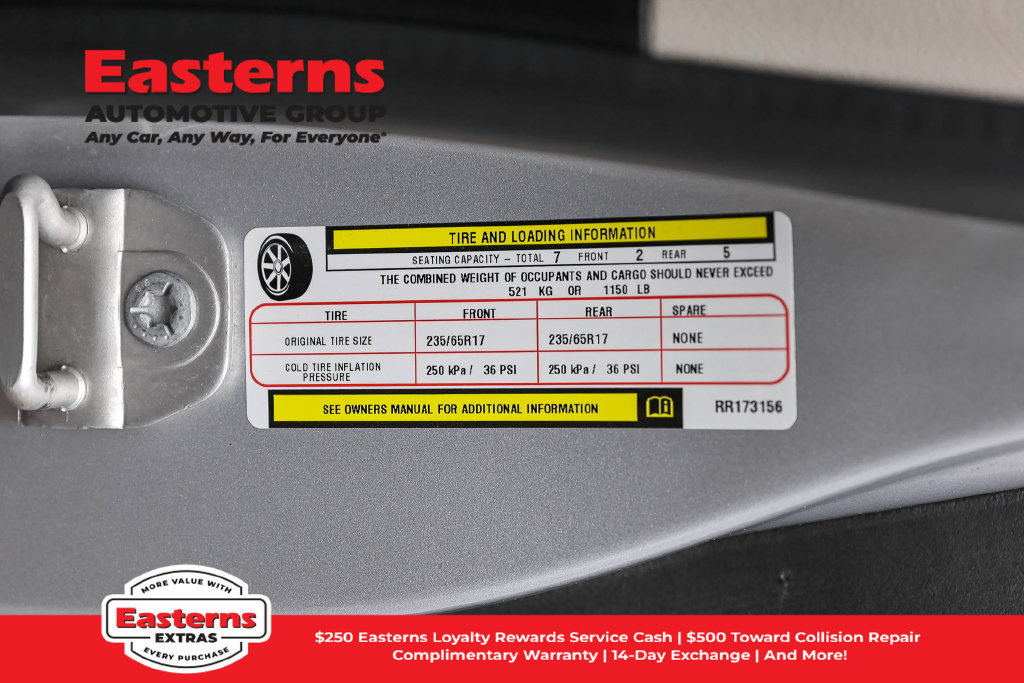 Used 2024 Chrysler Pacifica Touring-L FWD image 34