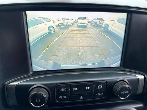 Used 2018 Chevrolet Silverado 1500 LT image 17