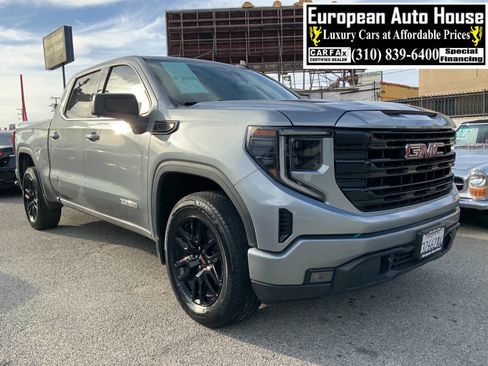 Used 2024 GMC Sierra 1500 Elevation AWD/4WD image 1