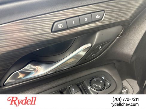 Used 2018 GMC Terrain SLT w/ Preferred Package AWD/4WD image 11