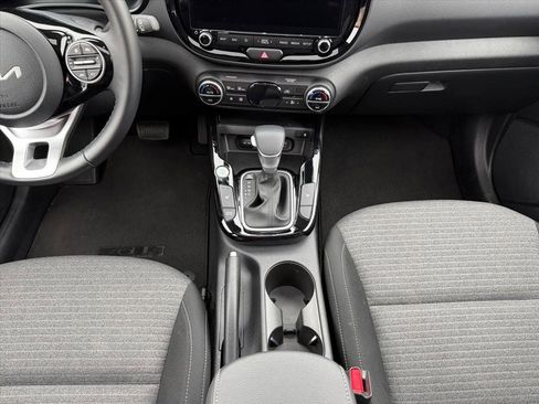 Used 2024 Kia Soul EX image 16