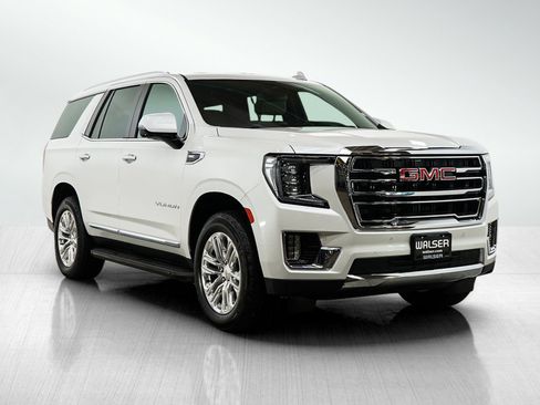 Used 2023 GMC Yukon SLT w/ SLT Premium Package AWD/4WD image 7