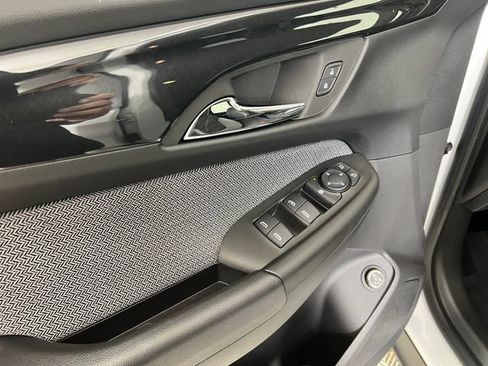 New 2026 Chevrolet TrailBlazer LT w/ Convenience Package FWD image 11