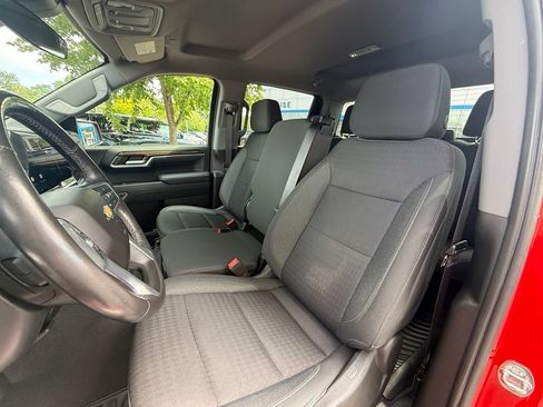 Used 2022 Chevrolet Silverado 1500 LT AWD/4WD image 23