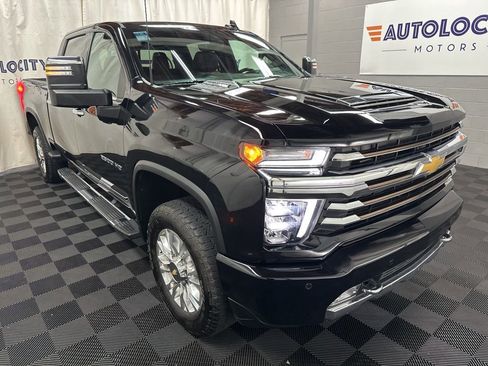 Used 2023 Chevrolet Silverado 2500 High Country w/ Z71 Off-Road Package AWD/4WD image 2