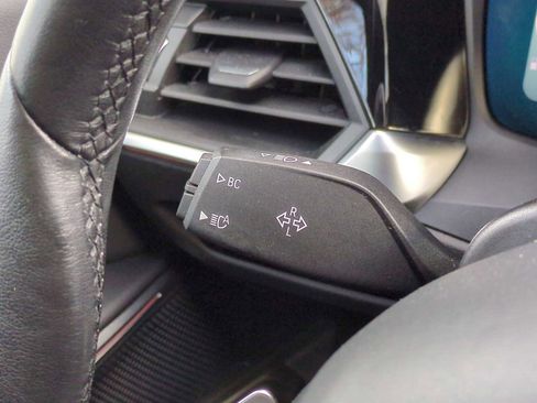 Certified 2022 BMW 330i xDrive Sedan w/ Premium Package image 28