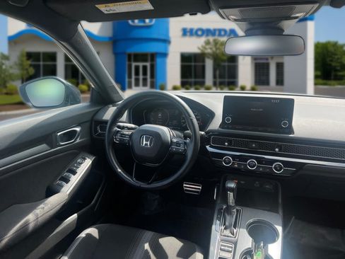 Used 2023 Honda Civic Sport image 32
