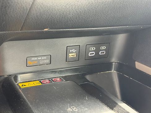Used 2025 Toyota Camry LE FWD image 8