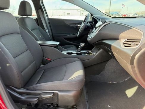 Used 2024 Chevrolet Malibu LT image 9