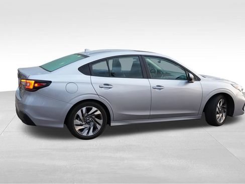 Used 2024 Subaru Legacy Limited AWD/4WD image 4